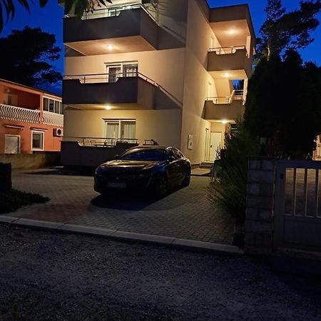 Apartmani Vukadin Vir Bagian luar foto