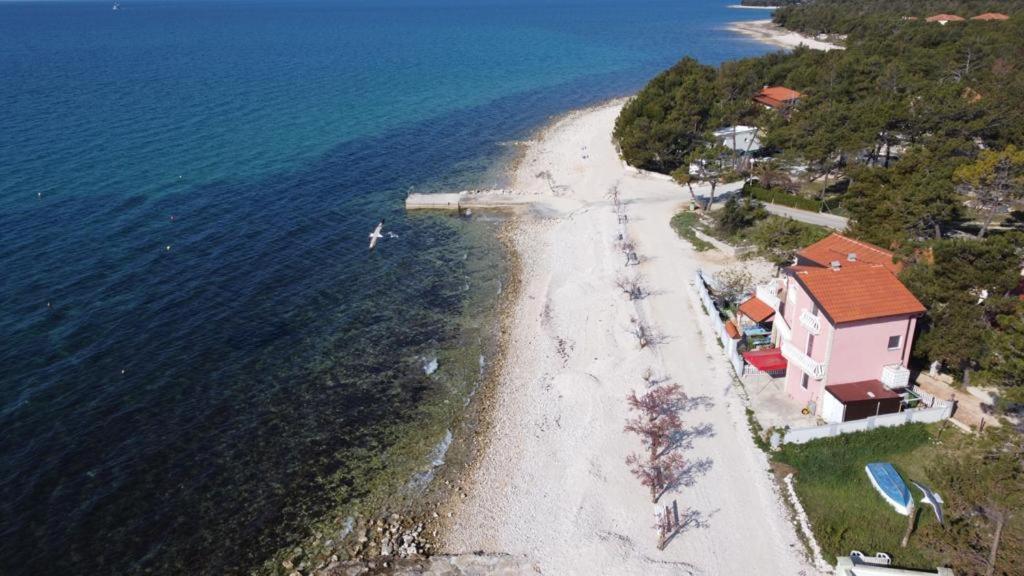Apartmani Vukadin Vir Bagian luar foto