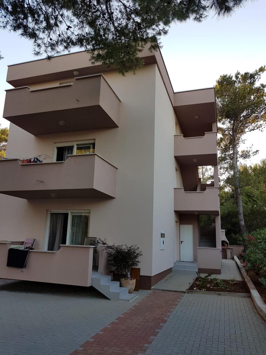 Apartmani Vukadin Vir Bagian luar foto
